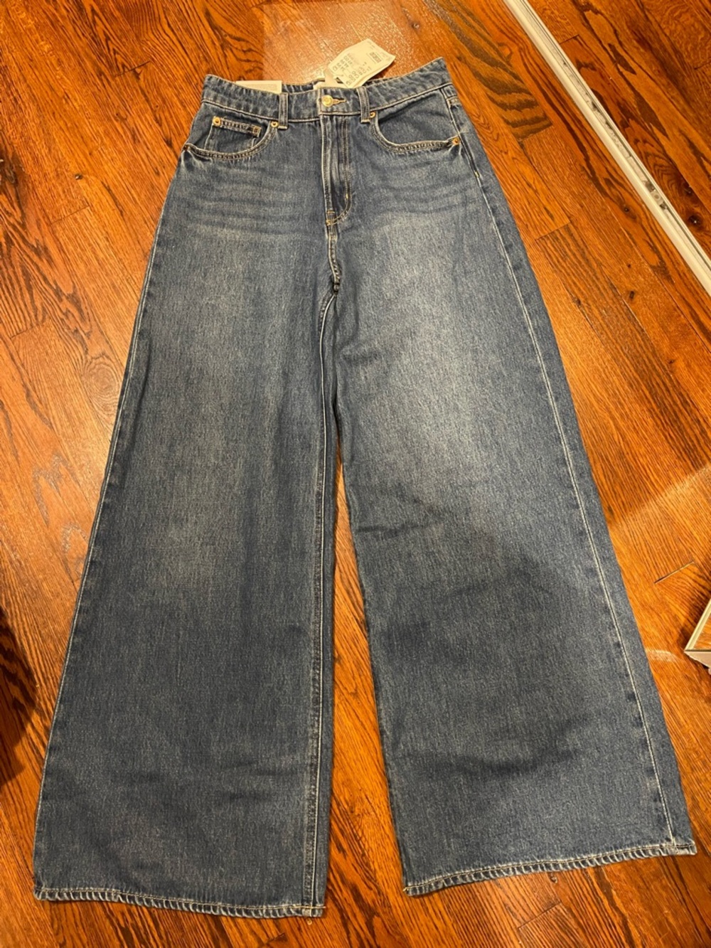 H&M High-Rise Wide Leg Women Jeans Size 4 NWT